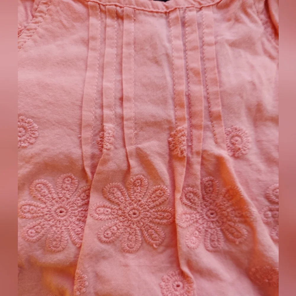 🎁 10/$25- tank and shorts; eyelit top with striped shorts,  3-6 months